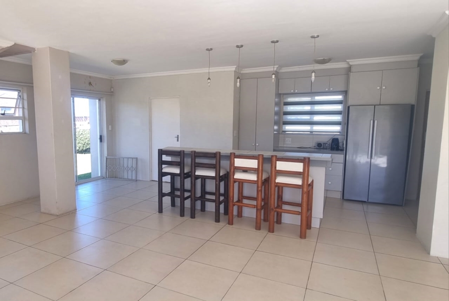 To Let 3 Bedroom Property for Rent in Jeffreys Bay Central Eastern Cape
